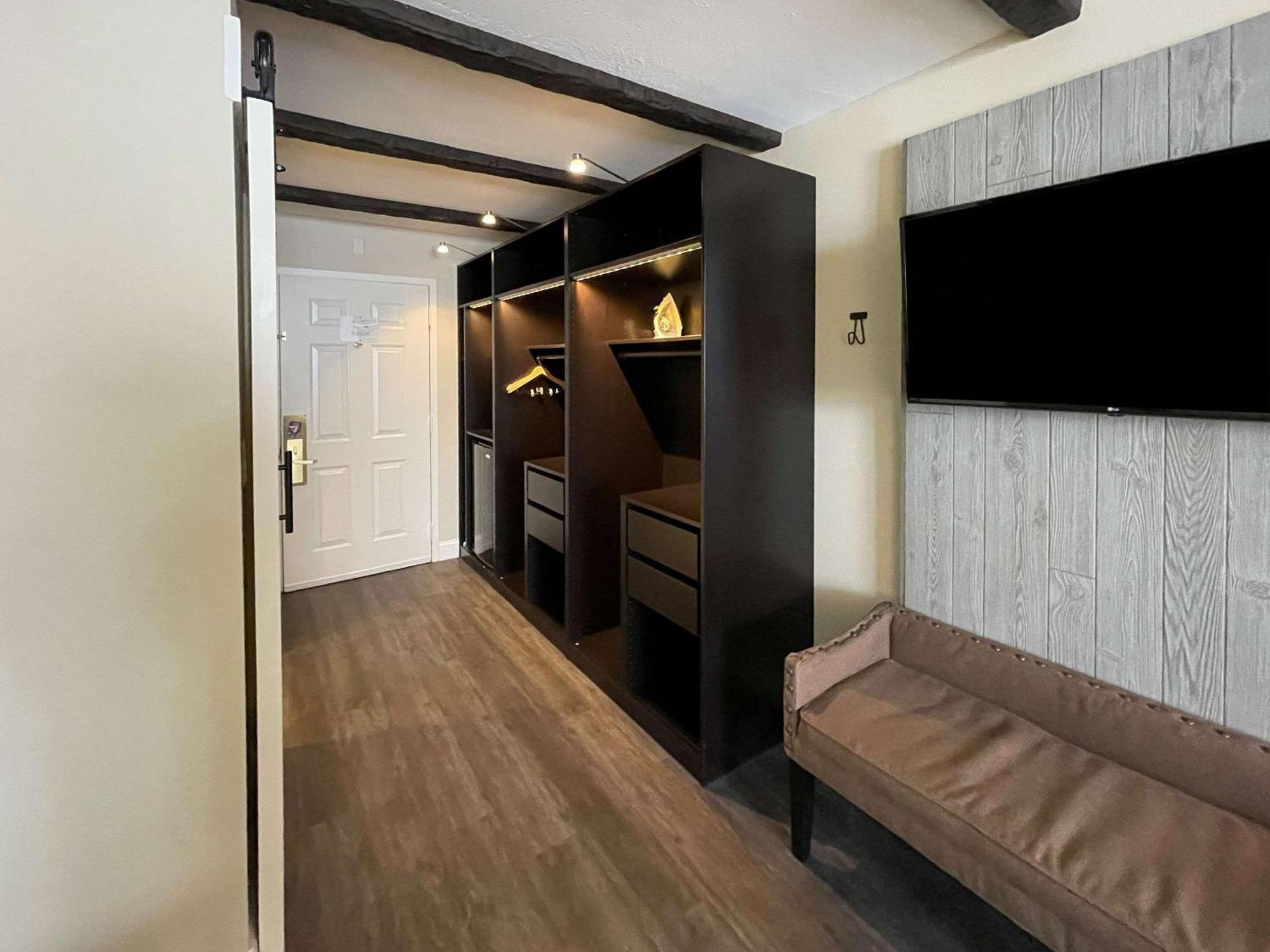 The Century House, Ascend Hotel Collection Latham Esterno foto