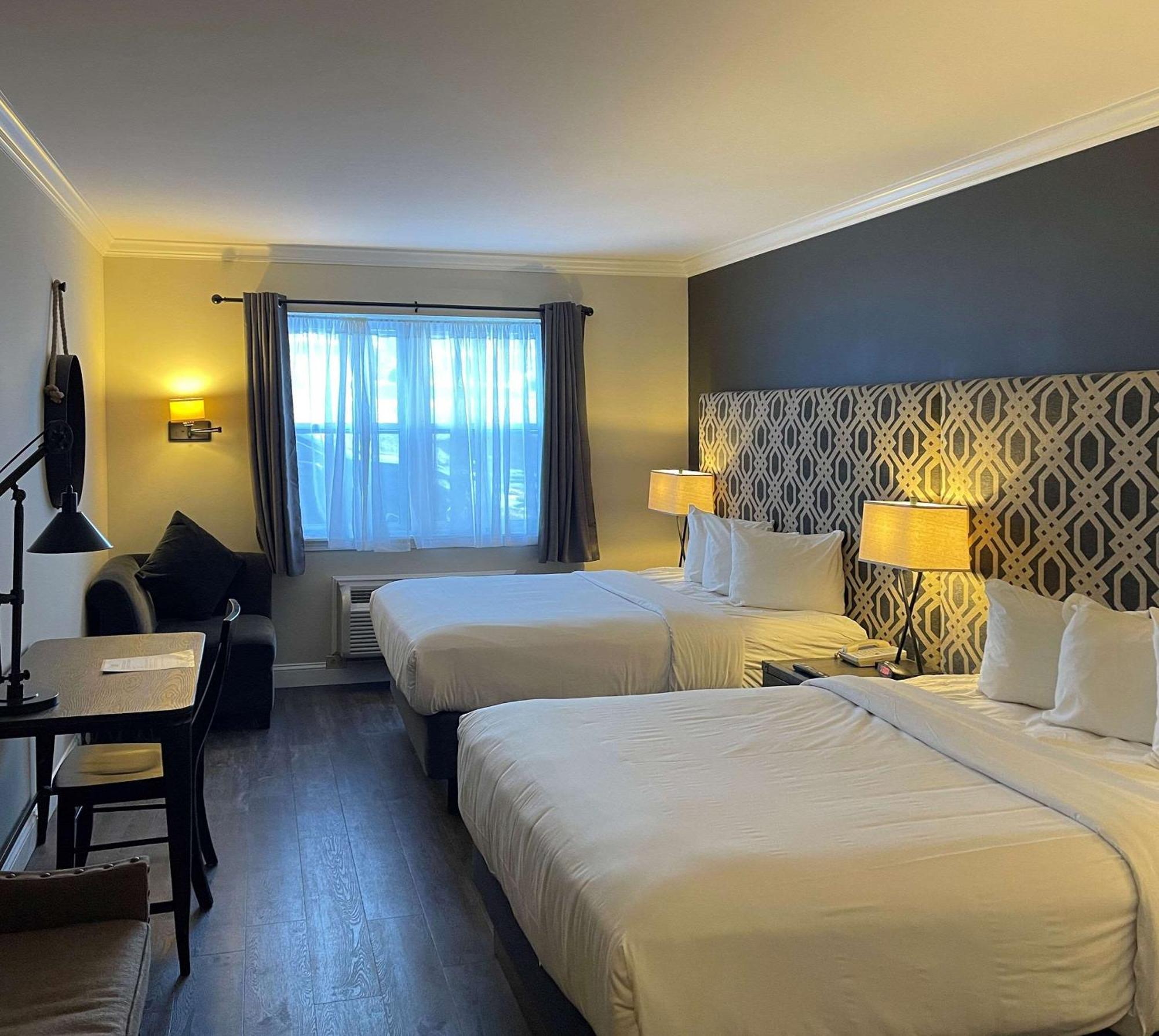 The Century House, Ascend Hotel Collection Latham Esterno foto